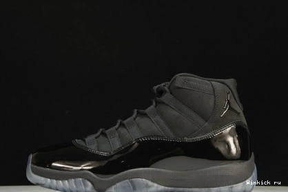 AND JORDAN CAP GOWN - RETRO 11 1017
